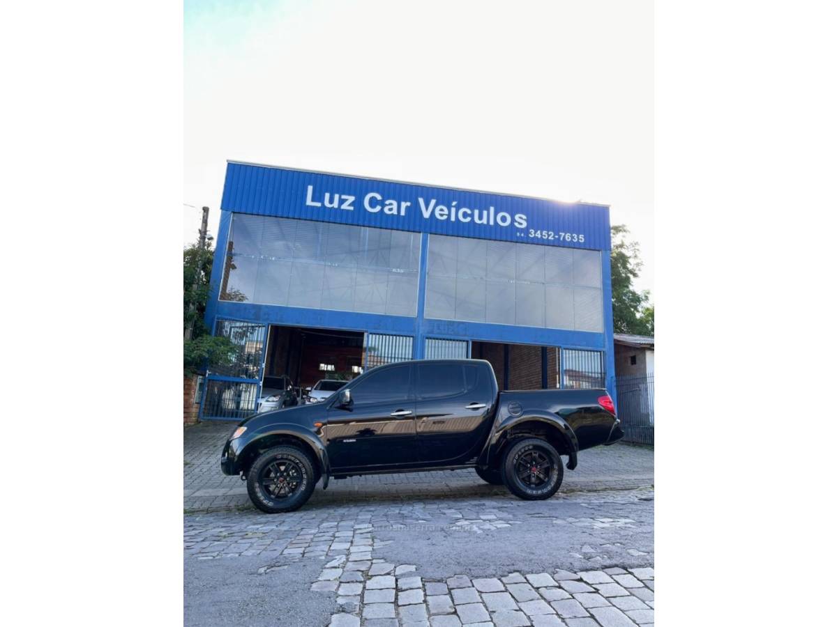 MITSUBISHI - L200 TRITON - 2009/2009 - Preta - R$ 84.000,00
