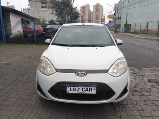 FORD - FIESTA - 2012/2013 - Branca - R$ 36.000,00