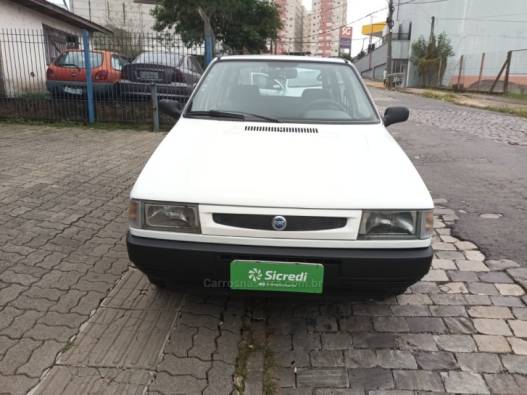 FIAT - UNO - 2002/2003 - Branca - R$ 18.000,00