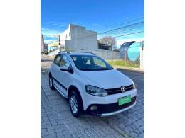 VOLKSWAGEN - CROSSFOX - 2012/2013 - Branca - R$ 46.990,00