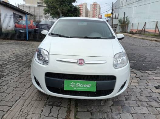 FIAT - PALIO - 2015/2016 - Branca - R$ 43.000,00