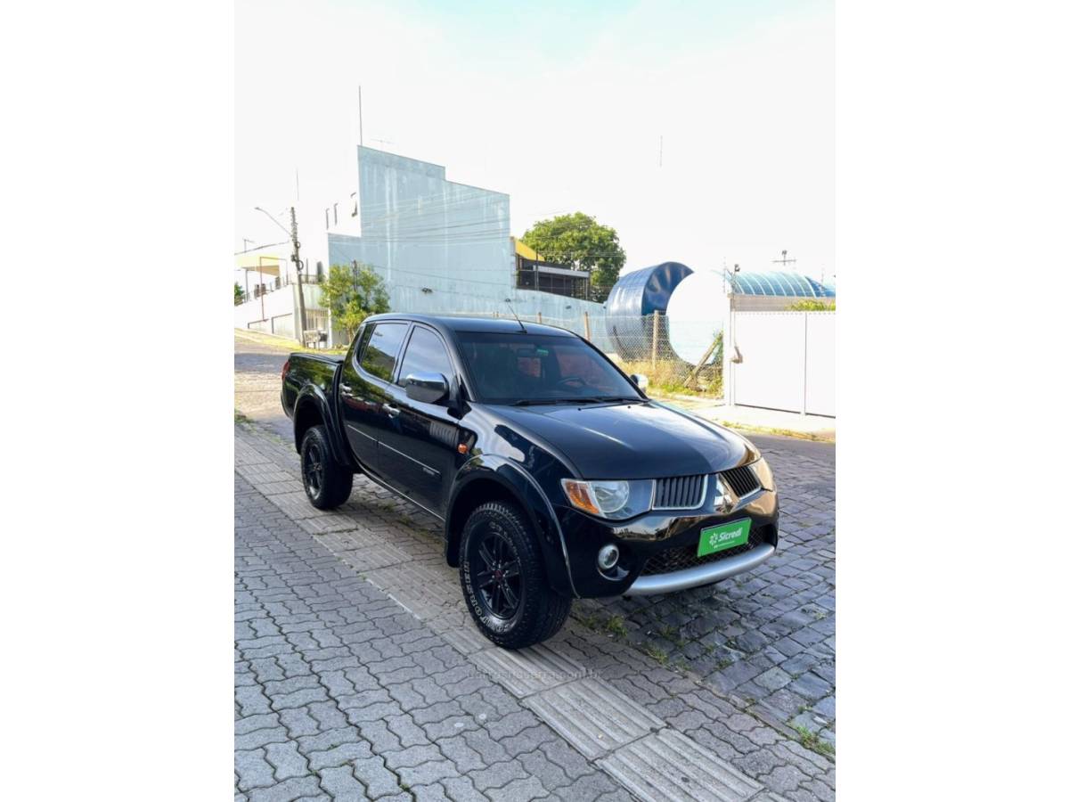 MITSUBISHI - L200 TRITON - 2009/2009 - Preta - R$ 84.000,00