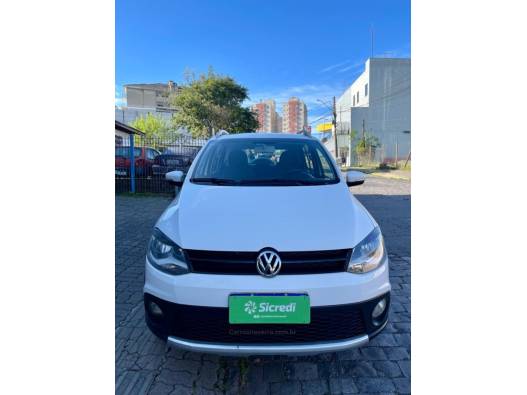 VOLKSWAGEN - CROSSFOX - 2012/2013 - Branca - R$ 46.990,00