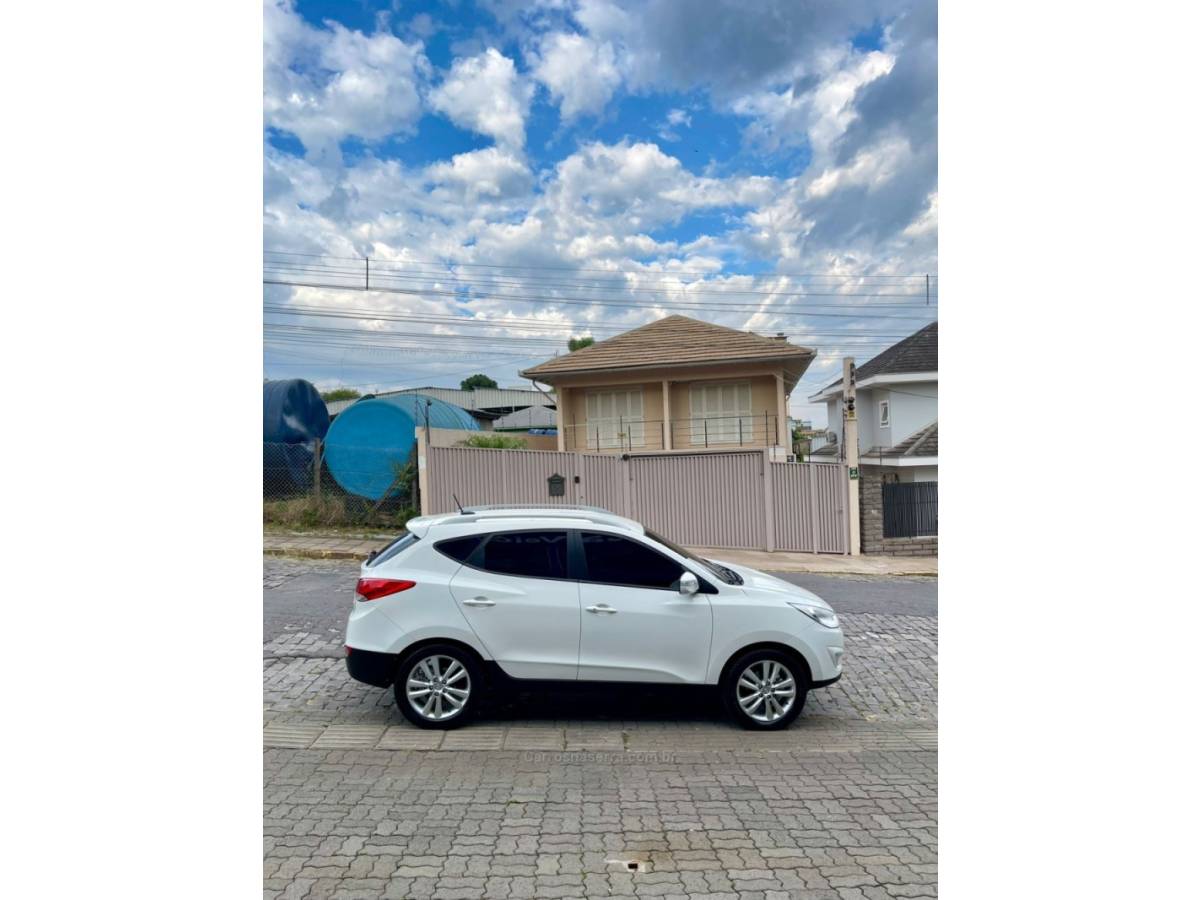 HYUNDAI - IX35 - 2012/2013 - Branca - R$ 69.000,00