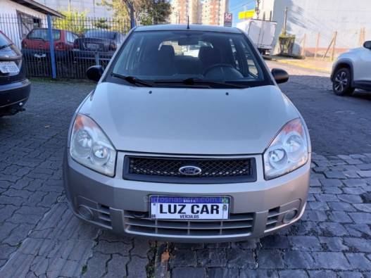 FORD - FIESTA - 2007/2008 - Prata - R$ 23.000,00