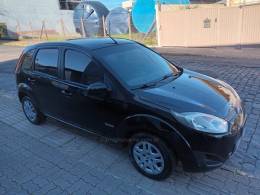 FORD - FIESTA - 2012/2013 - Prata - R$ 35.000,00