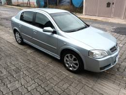 CHEVROLET - ASTRA - 2010/2011 - Prata - R$ 37.000,00