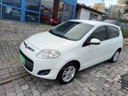 FIAT - PALIO - 2015/2016 - Branca - R$ 43.000,00