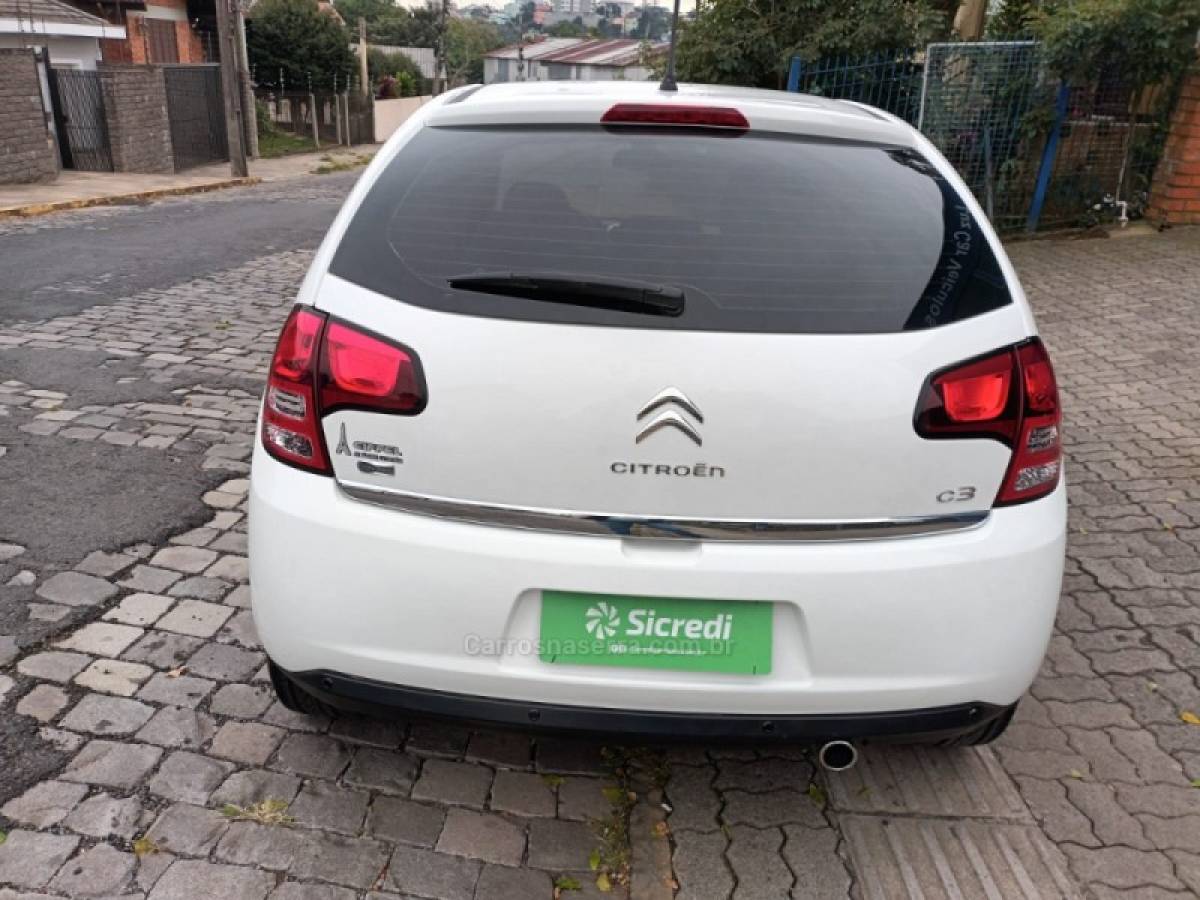 CITROËN - C3 - 2013/2014 - Branca - R$ 45.000,00
