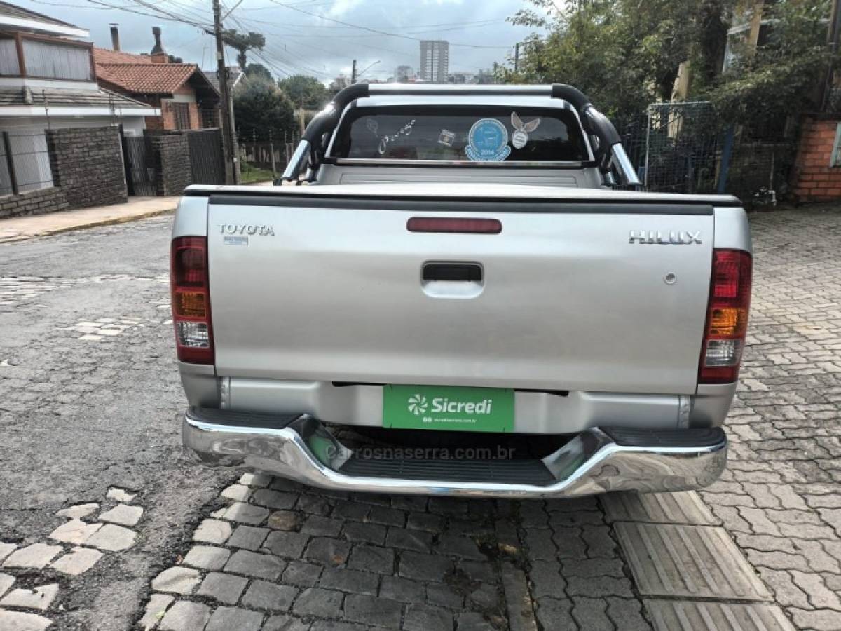 TOYOTA - HILUX - 2009/2009 - Prata - R$ 84.000,00