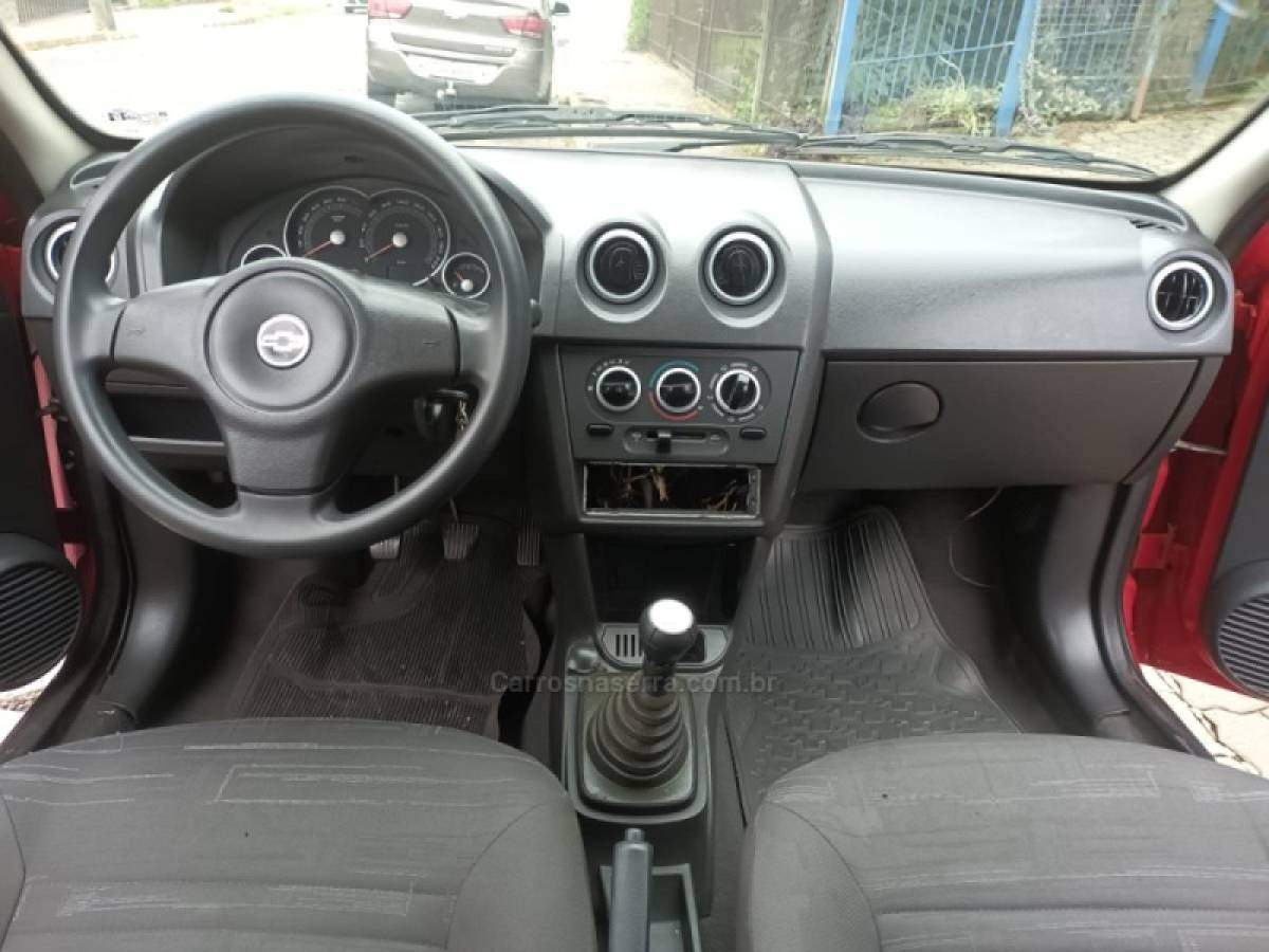 CHEVROLET - PRISMA - 2007/2008 - Vermelha - R$ 26.500,00