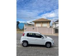 FIAT - UNO - 2011/2012 - Branca - R$ 27.000,00