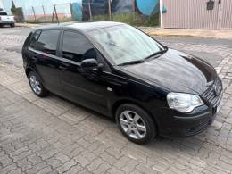 VOLKSWAGEN - POLO - 2008/2009 - Preta - R$ 35.000,00