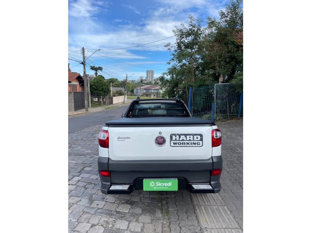 FIAT - STRADA - 2018/2019 - Branca - R$ 59.500,00