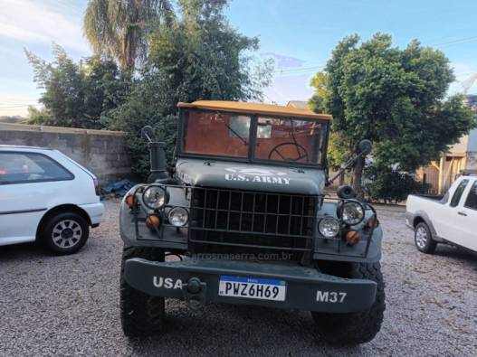 DODGE - MP34 4X4 - 1951/1951 - Verde - R$ 160.000,00