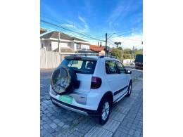 VOLKSWAGEN - CROSSFOX - 2012/2013 - Branca - R$ 46.990,00