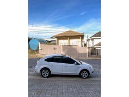 FORD - FOCUS - 2012/2012 - Branca - R$ 49.000,00