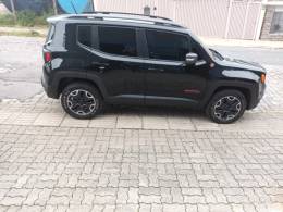 JEEP - RENEGADE - 2015/2016 - Preta - R$ 84.500,00