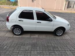 FIAT - PALIO - 2014/2014 - Branca - R$ 32.000,00