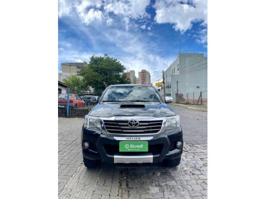 TOYOTA - HILUX - 2013/2013 - Preta - R$ 139.000,00