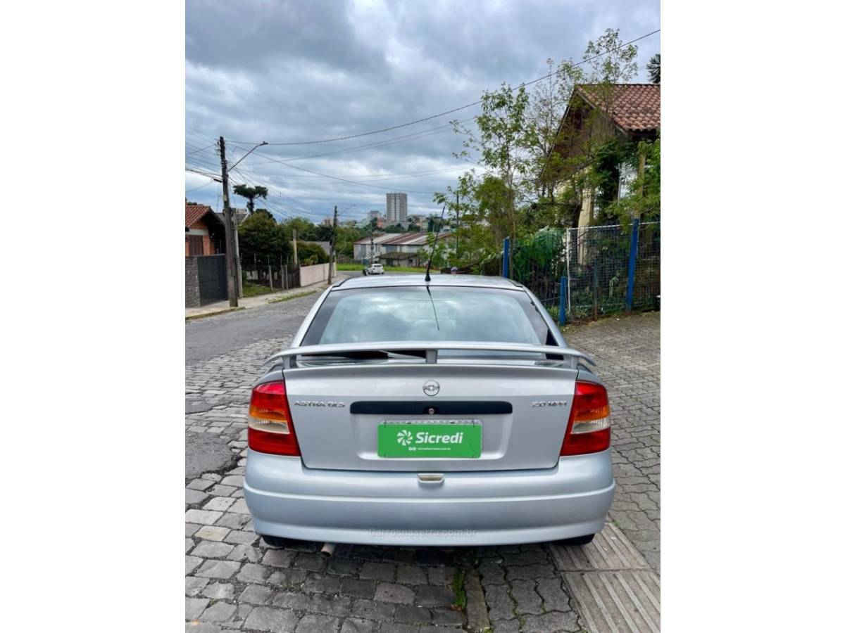 CHEVROLET - ASTRA - 2000/2001 - Prata - R$ 23.900,00