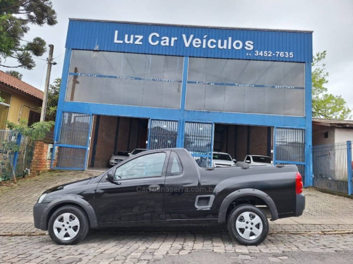 CHEVROLET - MONTANA - 2010/2010 - Preta - R$ 31.000,00