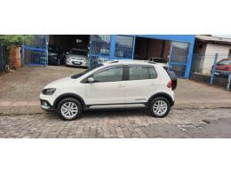 VOLKSWAGEN - CROSSFOX - 2015/2015 - Branca - R$ 56.900,00