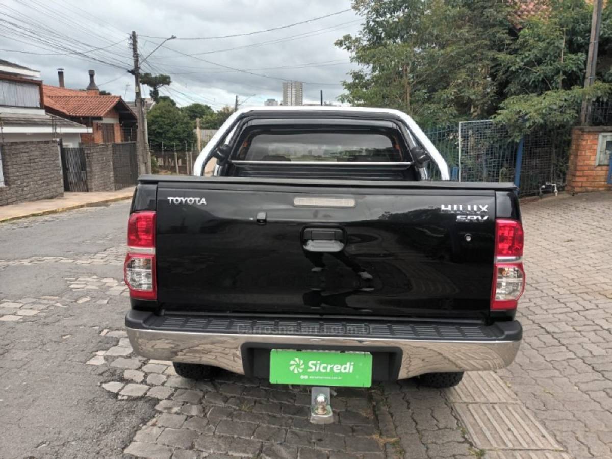 TOYOTA - HILUX - 2013/2013 - Preta - R$ 139.000,00