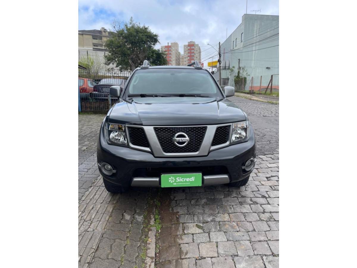NISSAN - FRONTIER - 2015/2015 - Preta - R$ 105.000,00