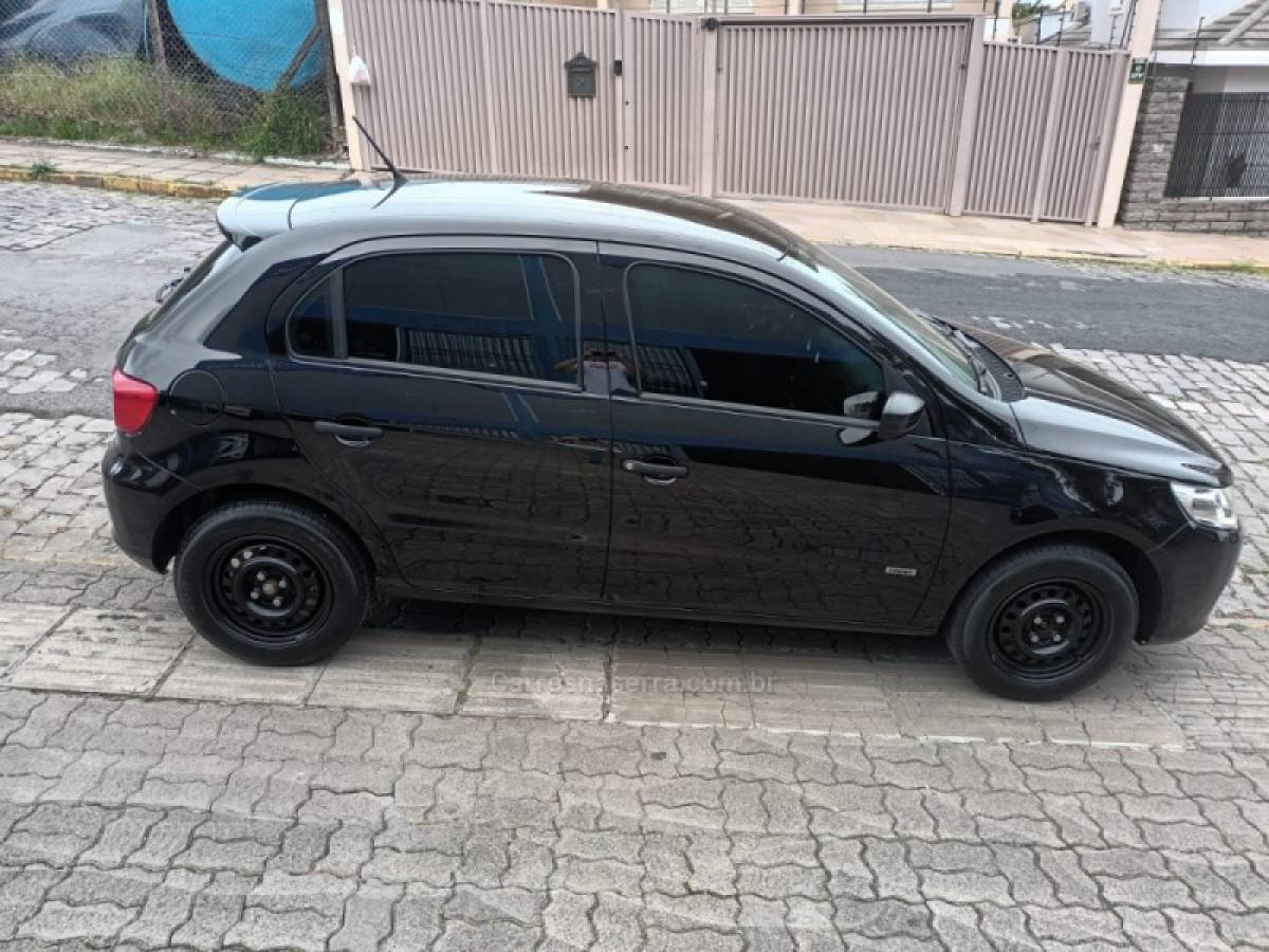 VOLKSWAGEN - GOL - 2009/2010 - Preta - R$ 26.000,00