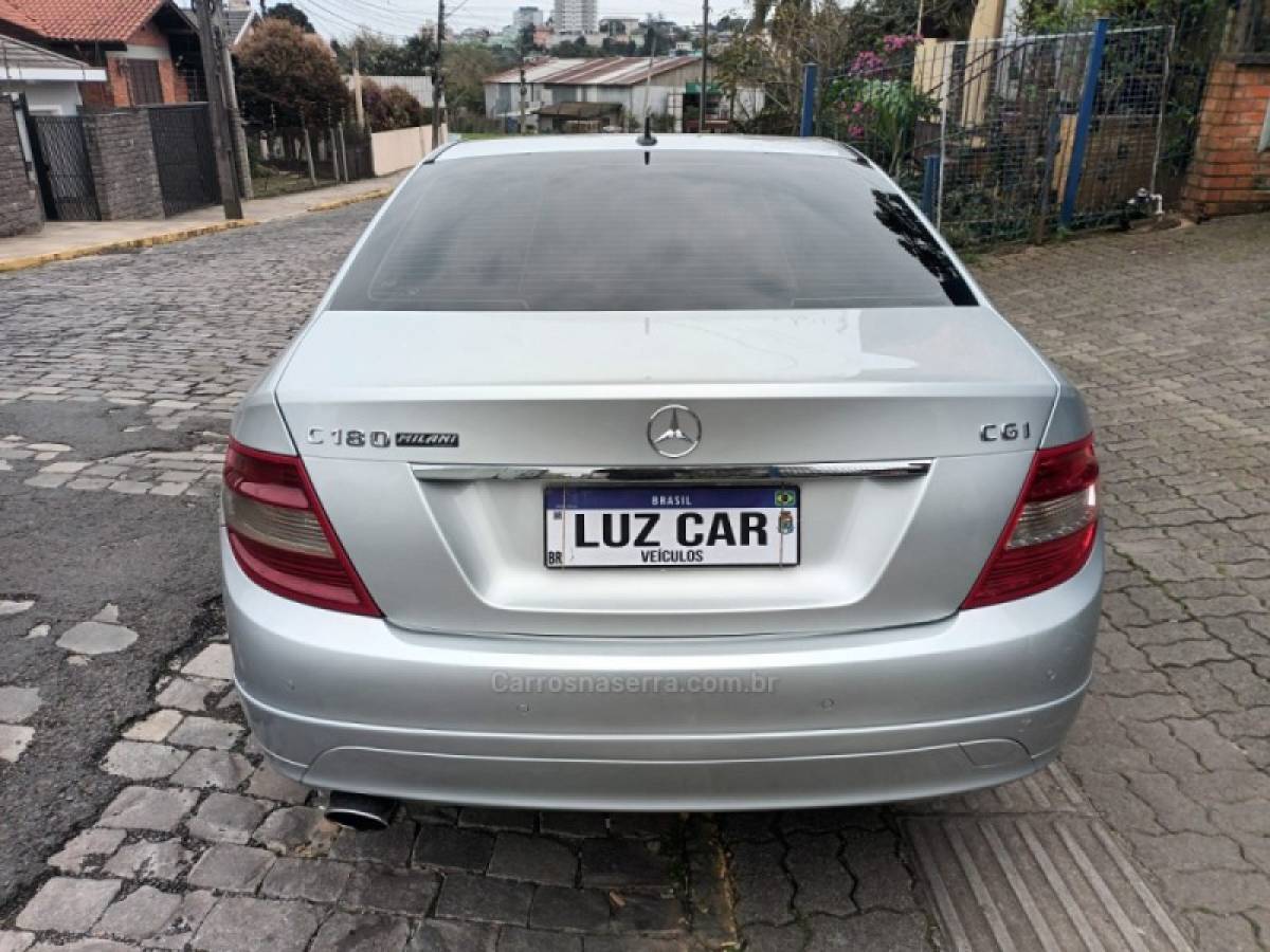 MERCEDES-BENZ - C 180 - 2010/2011 - Prata - R$ 69.000,00