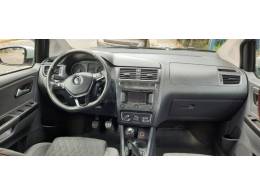 VOLKSWAGEN - CROSSFOX - 2015/2015 - Branca - R$ 56.900,00